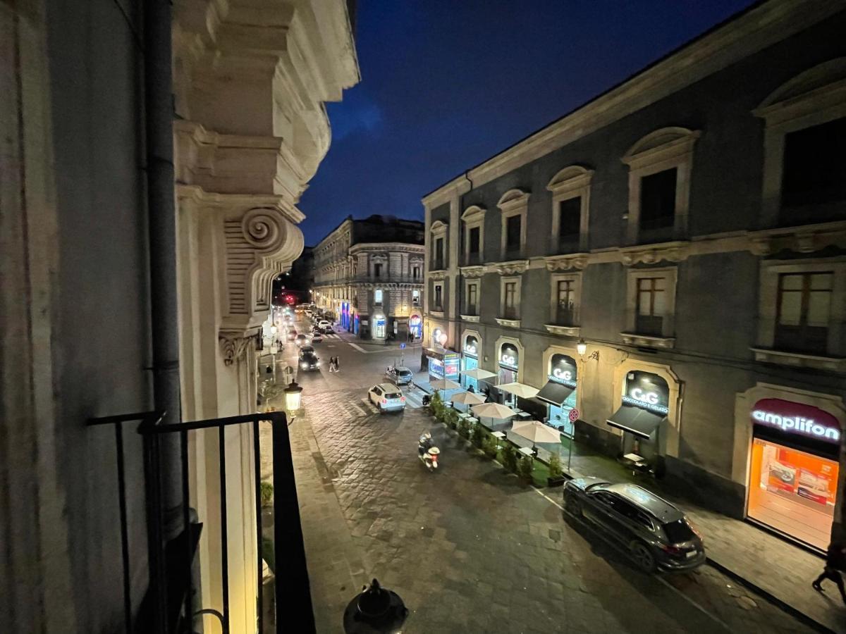 Casa Vacanze Il Duomo Катания Экстерьер фото